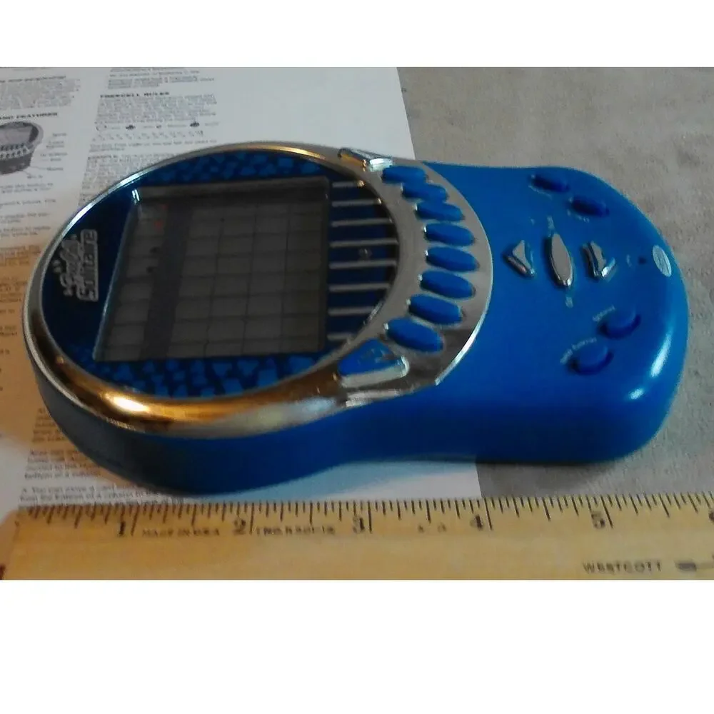 Big Screen FreeCell Electronic Radica Handheld Game Works READ Description